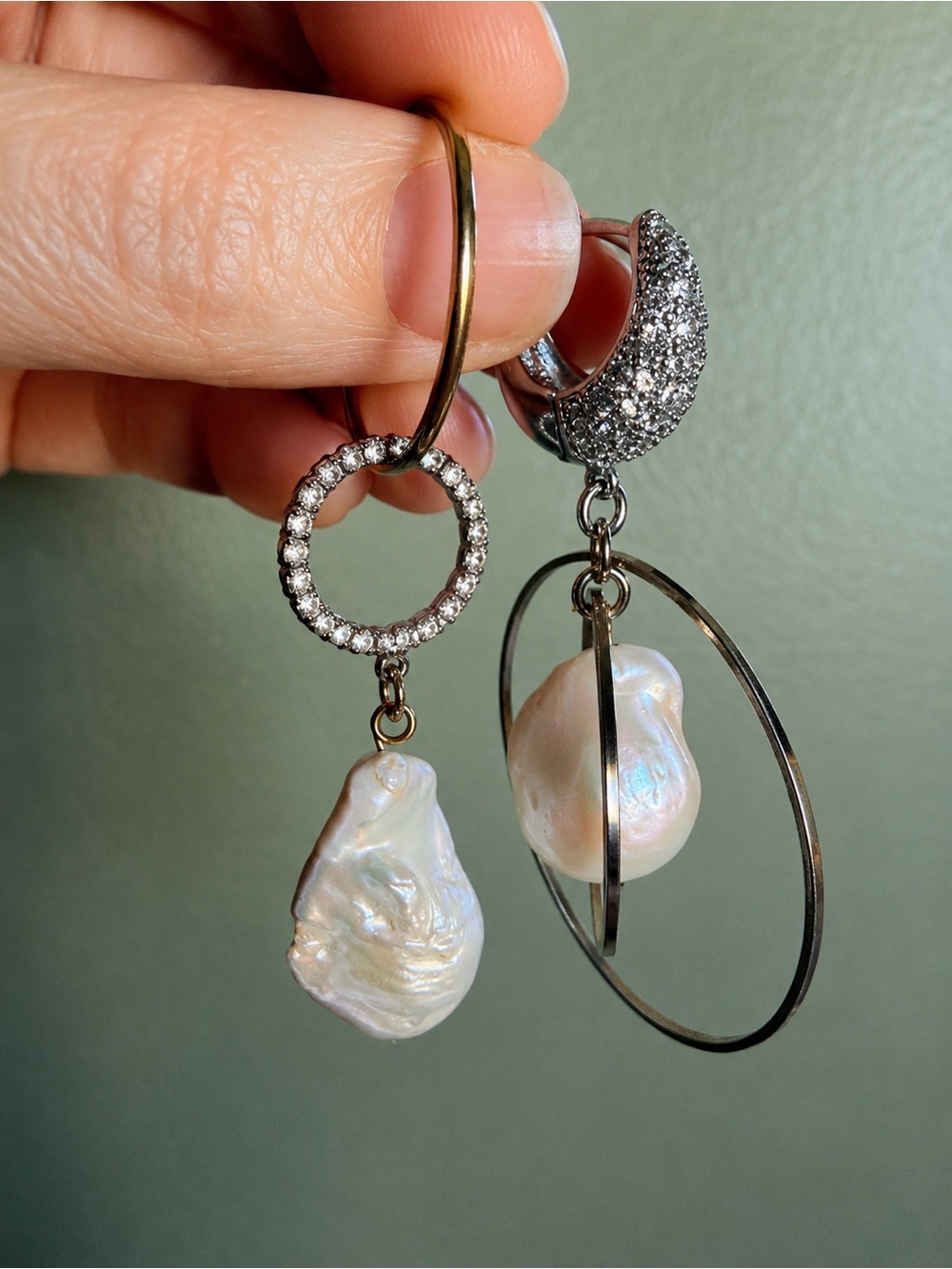 Mounser Cardiff Baroque Pearl Asymmetrical Earrings